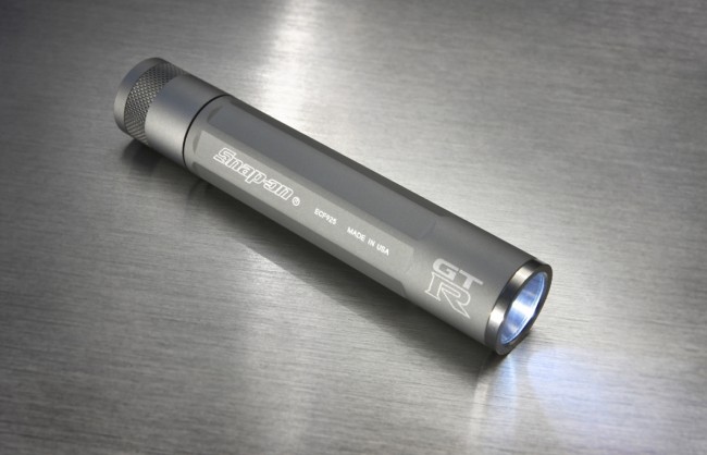 gt-r-flashlight 22crop